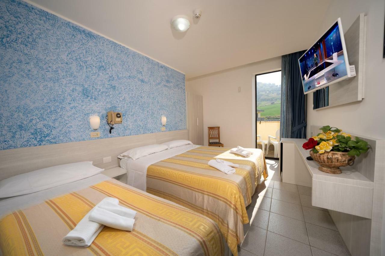 Florida Hotel
